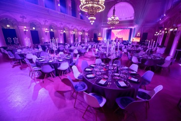Event bartender
