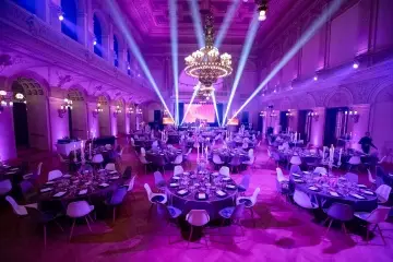 Event bartender