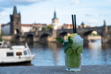 Charles bridge view restaurant - Brick's Restaurant