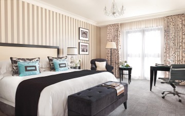 Four Seasons Hotel Prague 5* - luxury accommodation