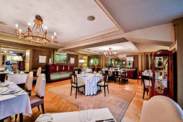 Fine dining hotel restaurant - Coda