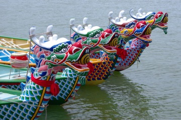 Dragon boats, Summer team building in Prague, Corporate team building activity