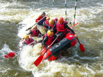 Extreme Rafting, Unexpected team building in Prague, Wild water activities in Prague