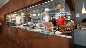 Marina Ristorante - open kitchen restaurant