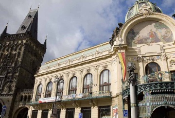 Casual dining restaurant