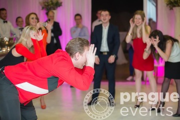 Private dinner program