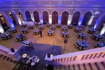 Event bartender