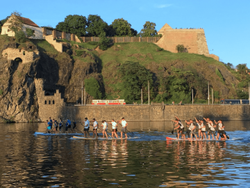 Giant Paddle Board team building Prague, Corporate team activity in Prague, Team action on water in Prague, Team building on water Prague